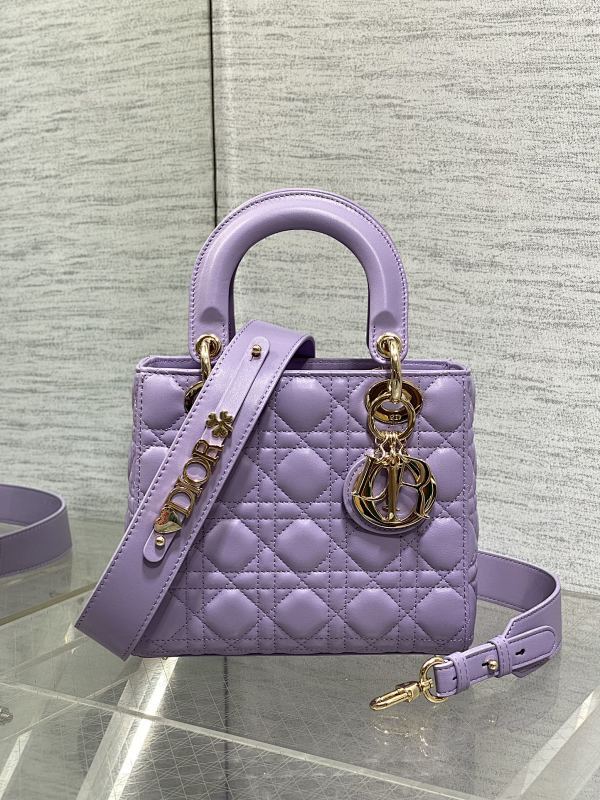 DIOR1393