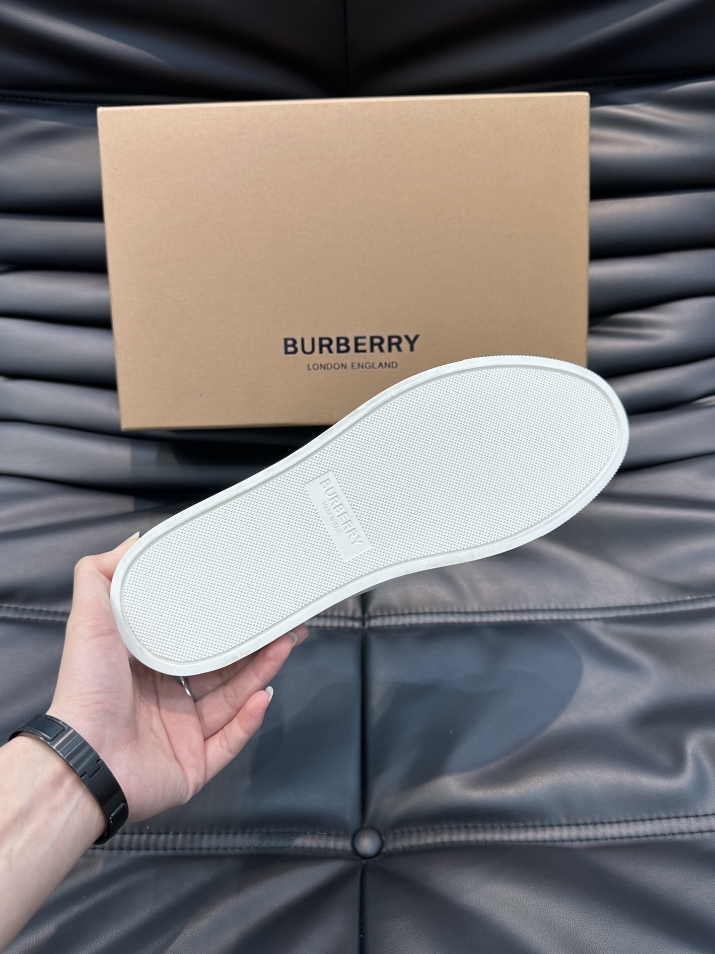 Burberry 032