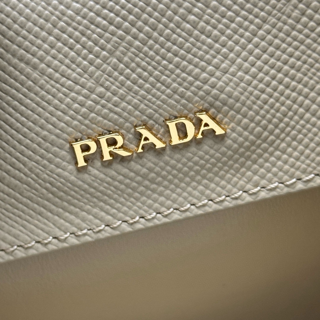 PRADA 0048