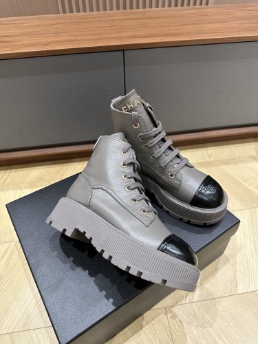 Chanel 0011