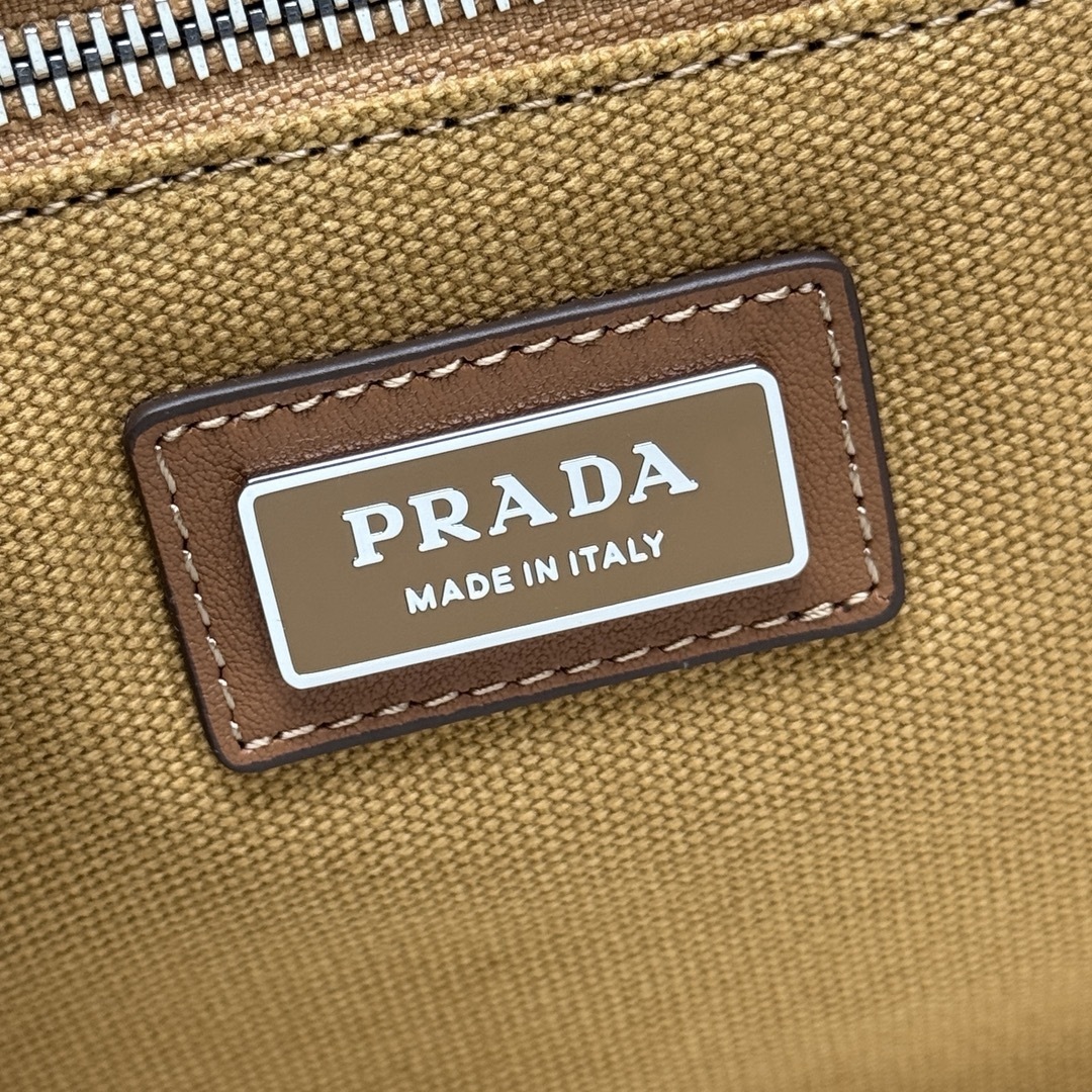 PRADA 0260