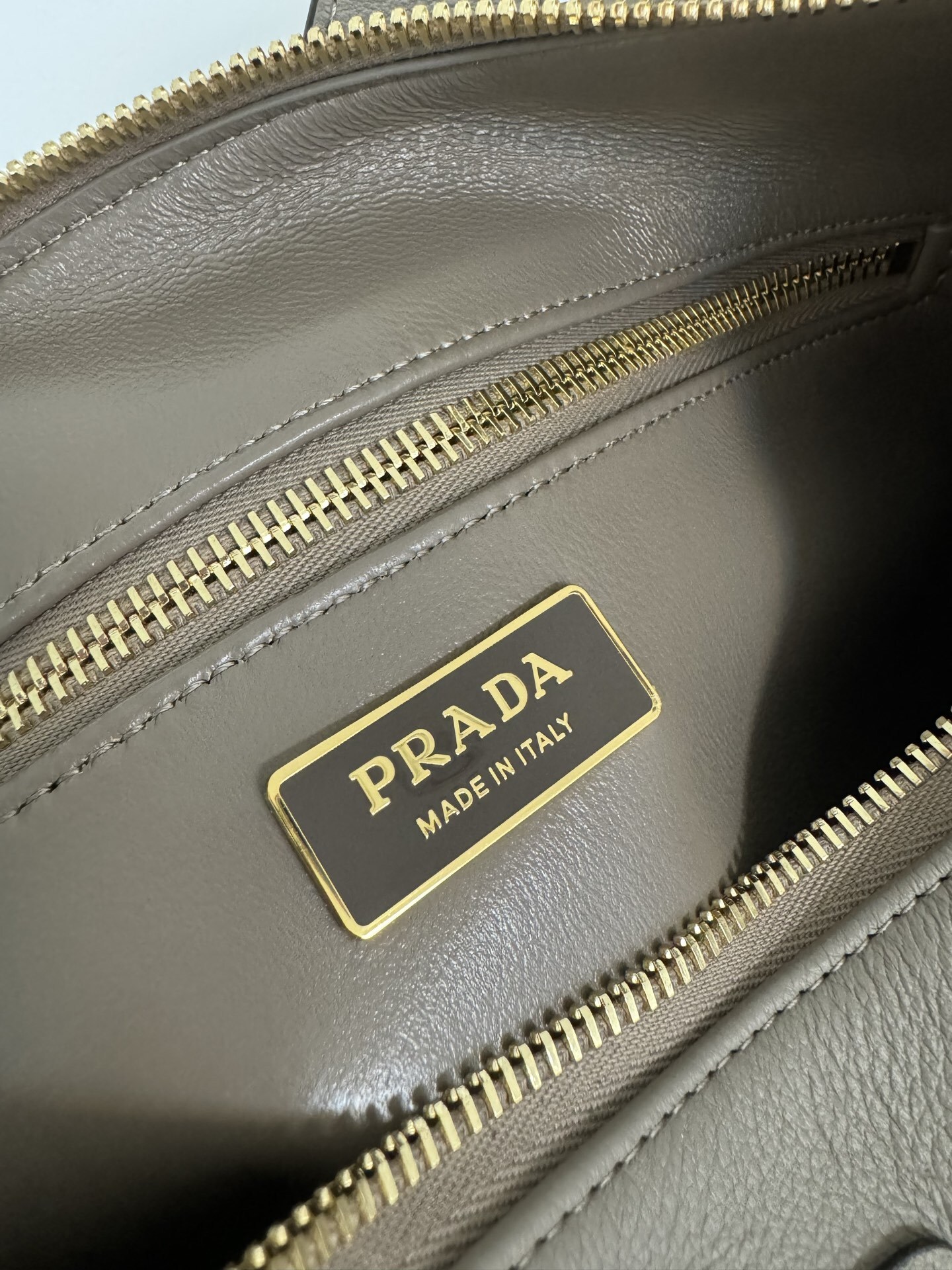 Prada 0257