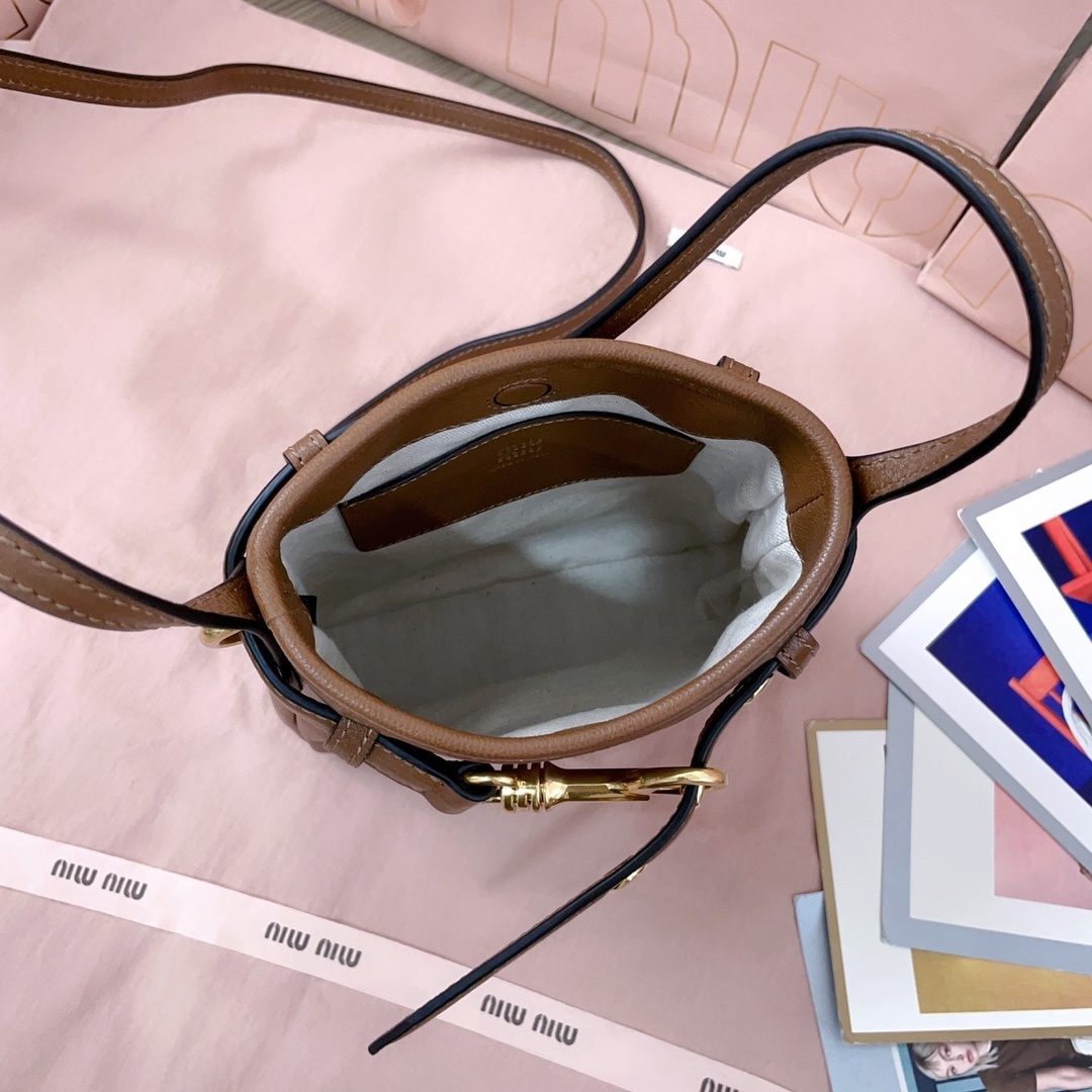 MIUMIU 0052