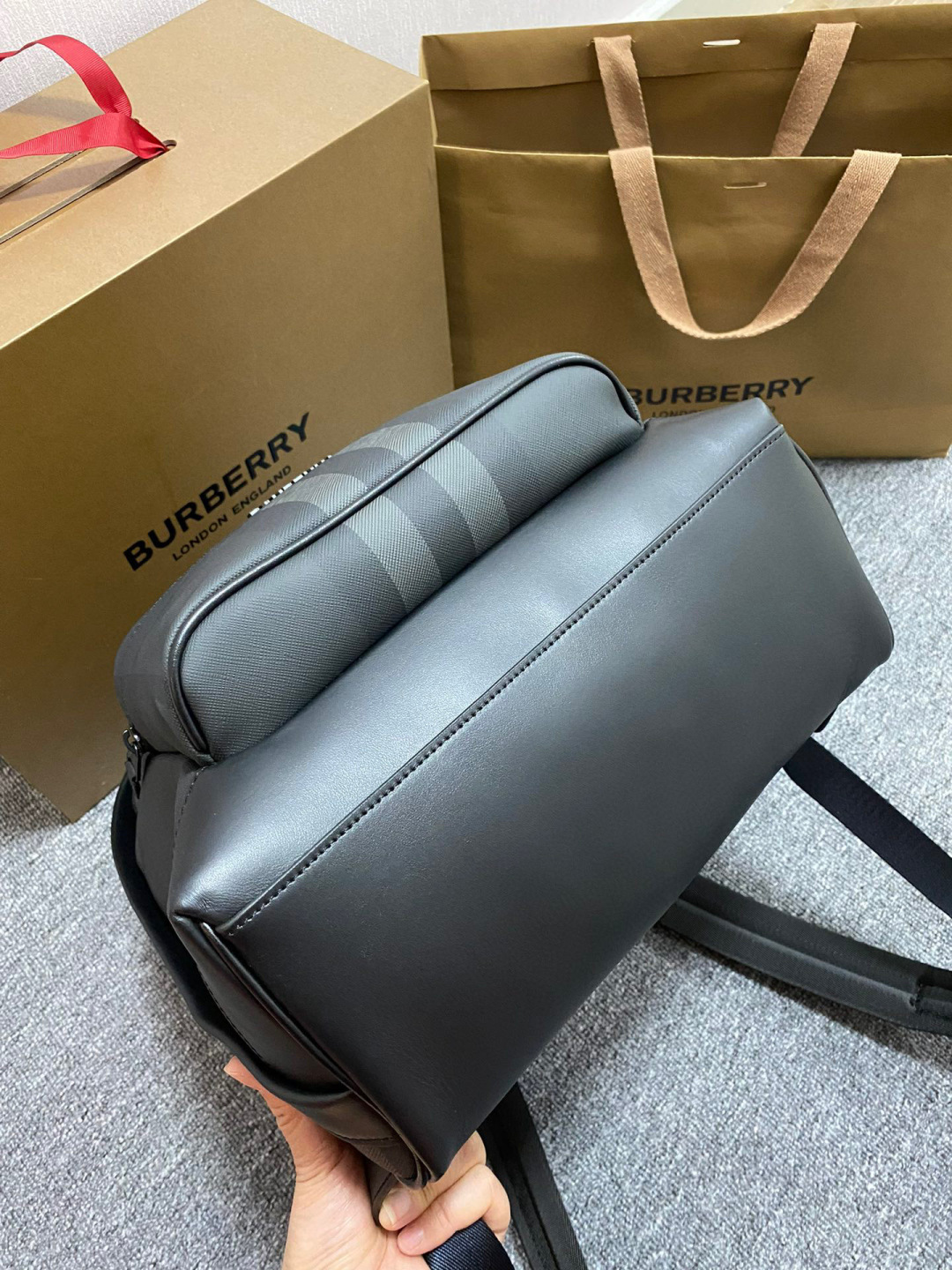 BURBERRY 0100