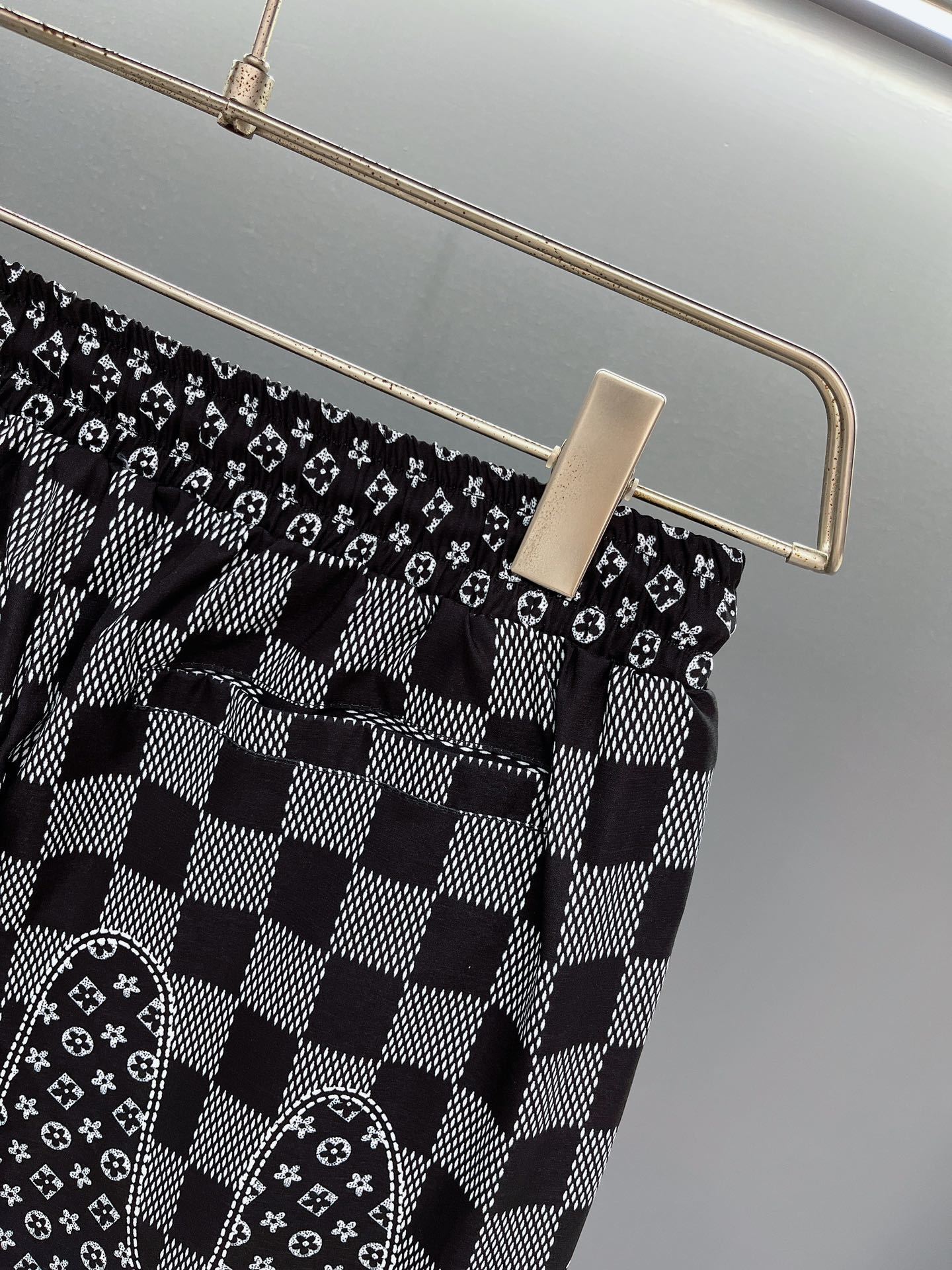 Shorts and beach pants 0180