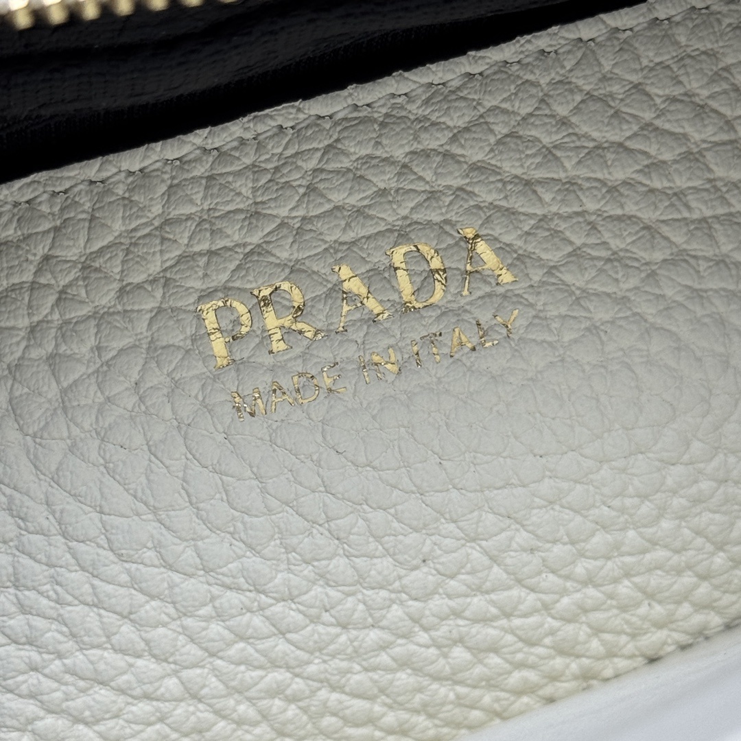 PRADA 0321