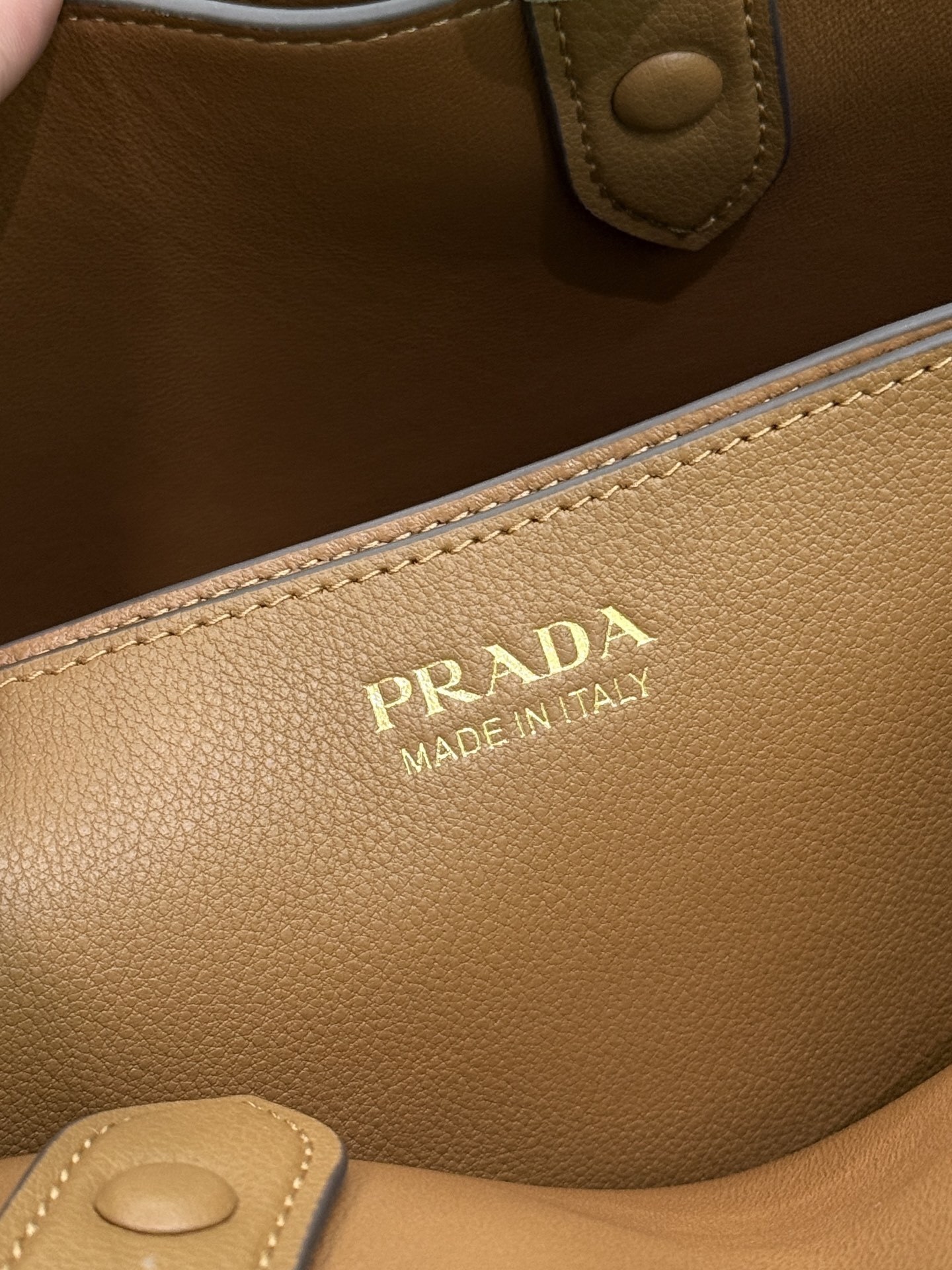 PRADA 0136