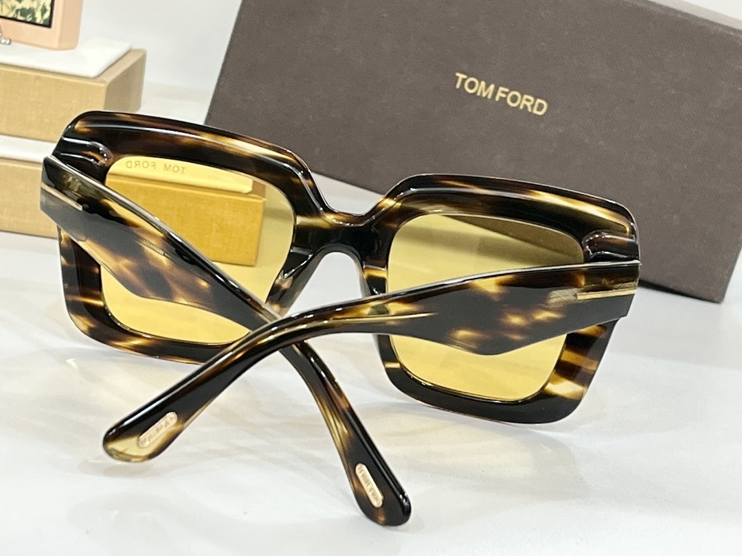 TOM FORD 0054