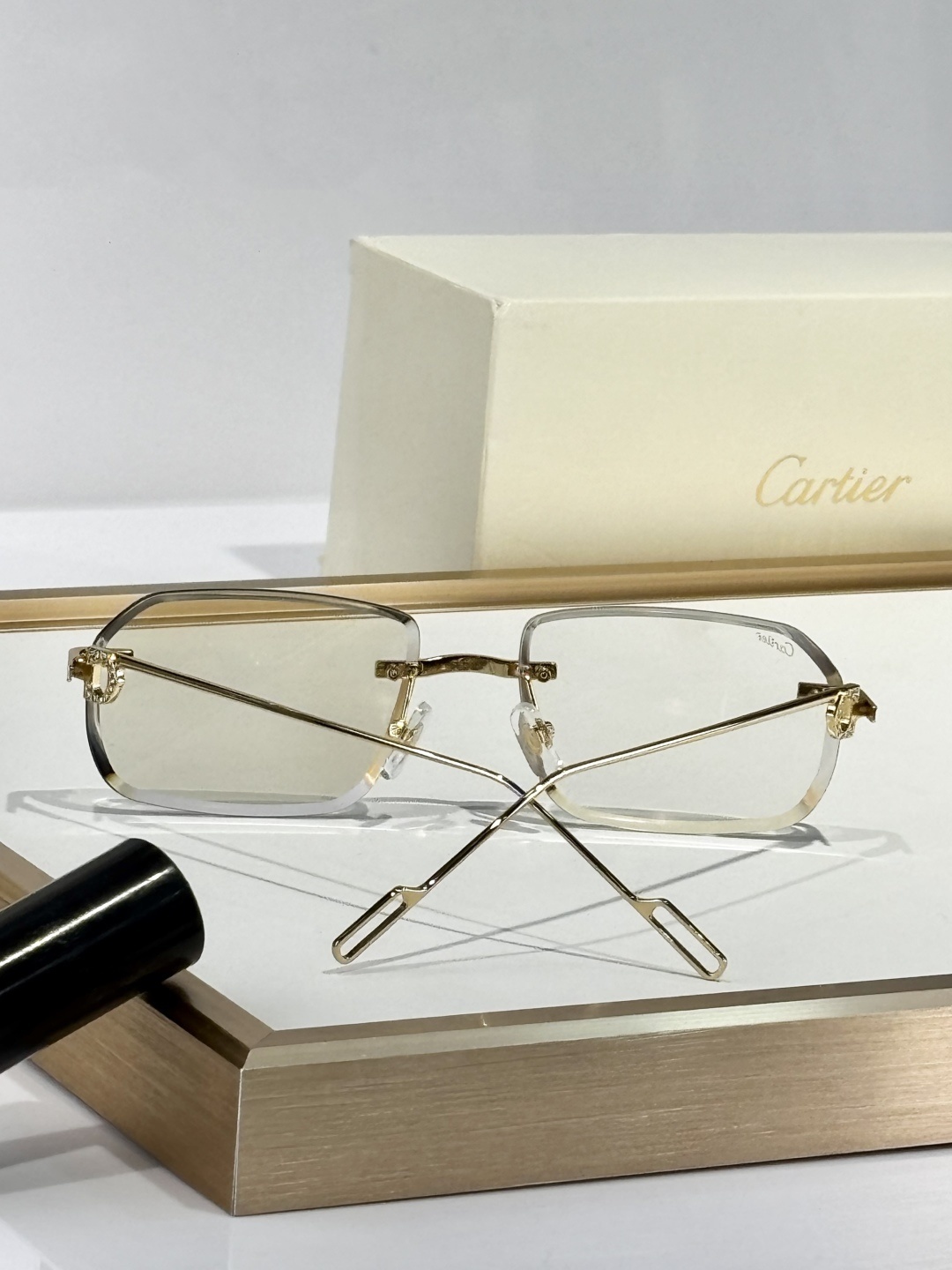 Cartier 0050
