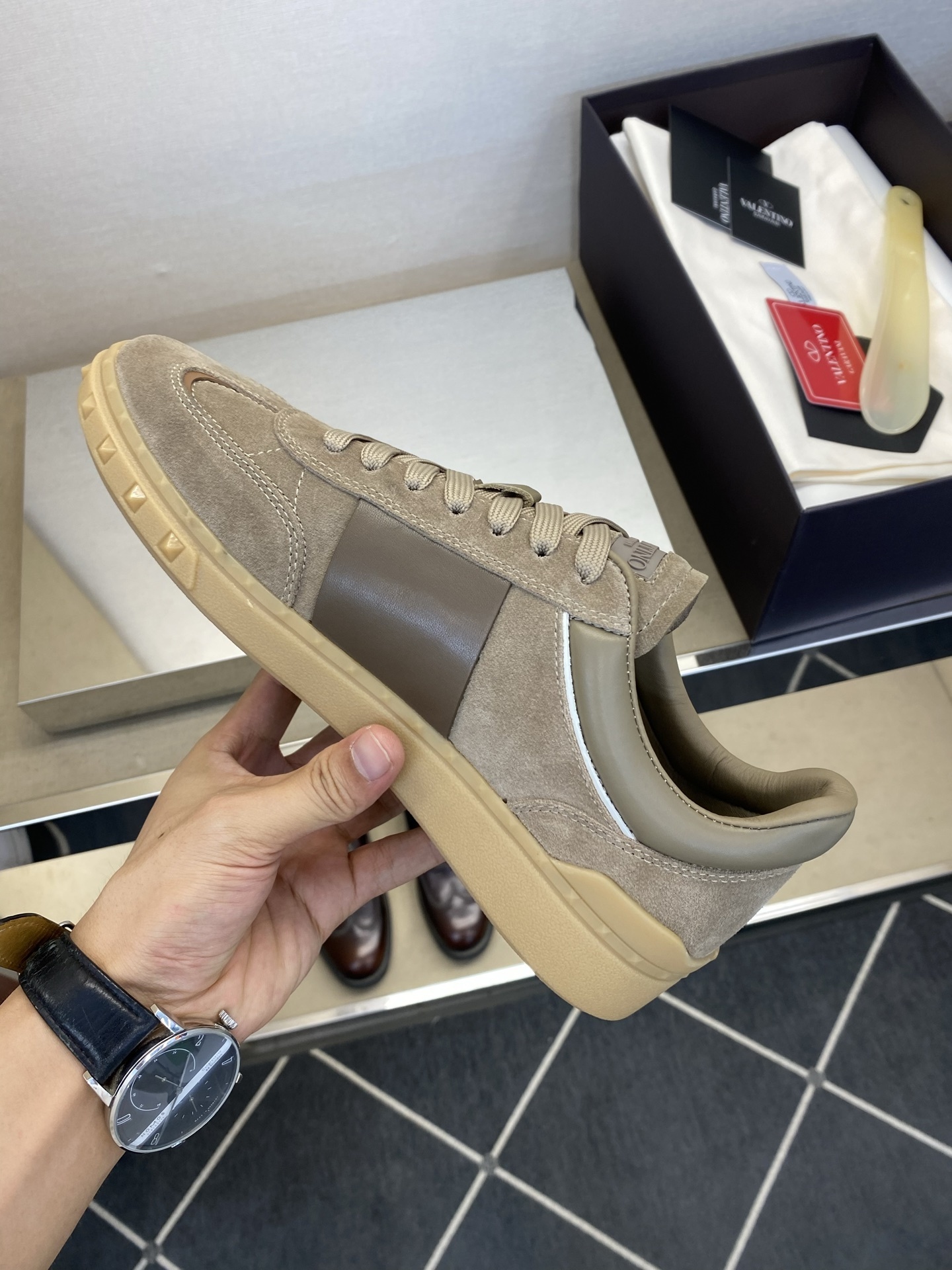 Valentino 0017