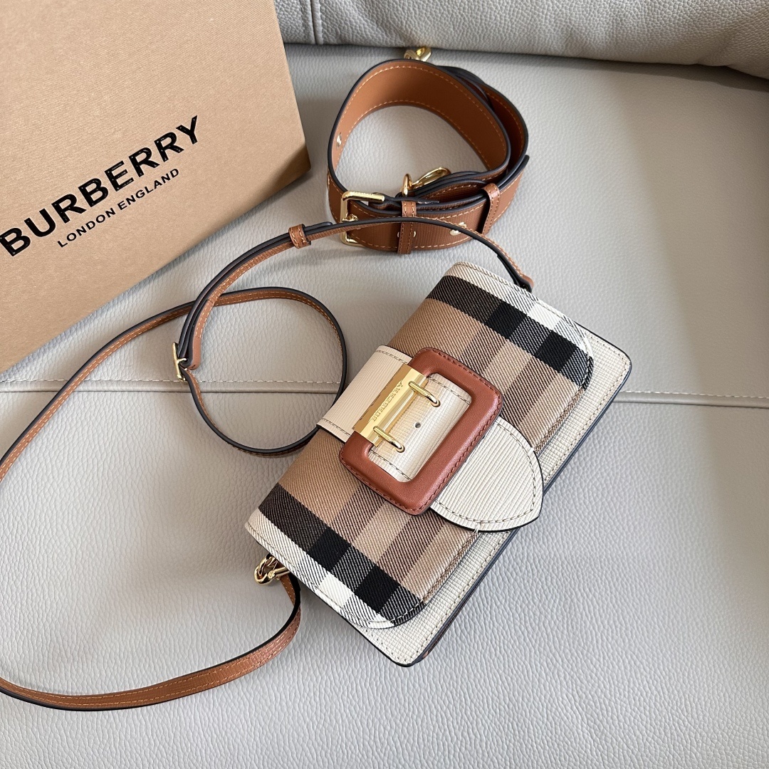 Burberry 0054