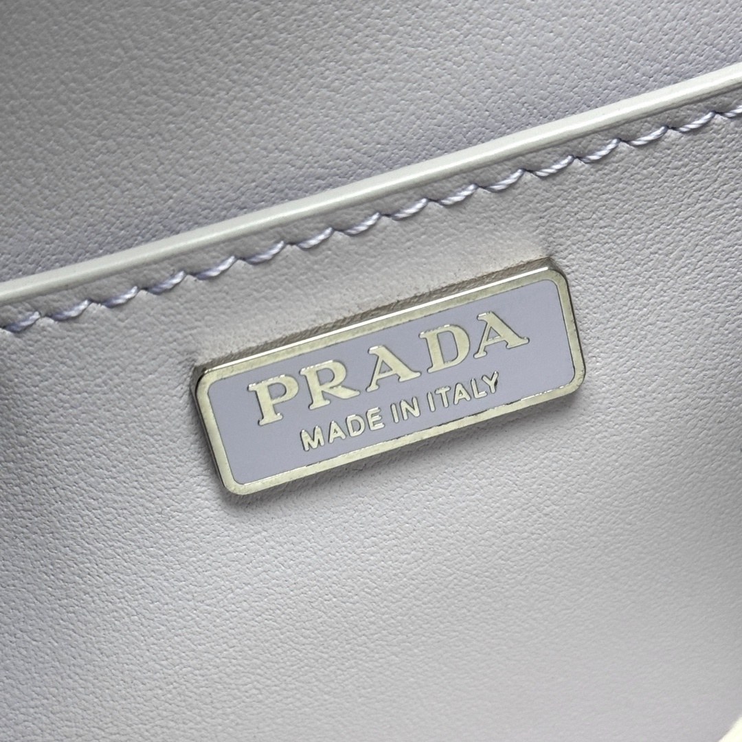 PRADA 0218