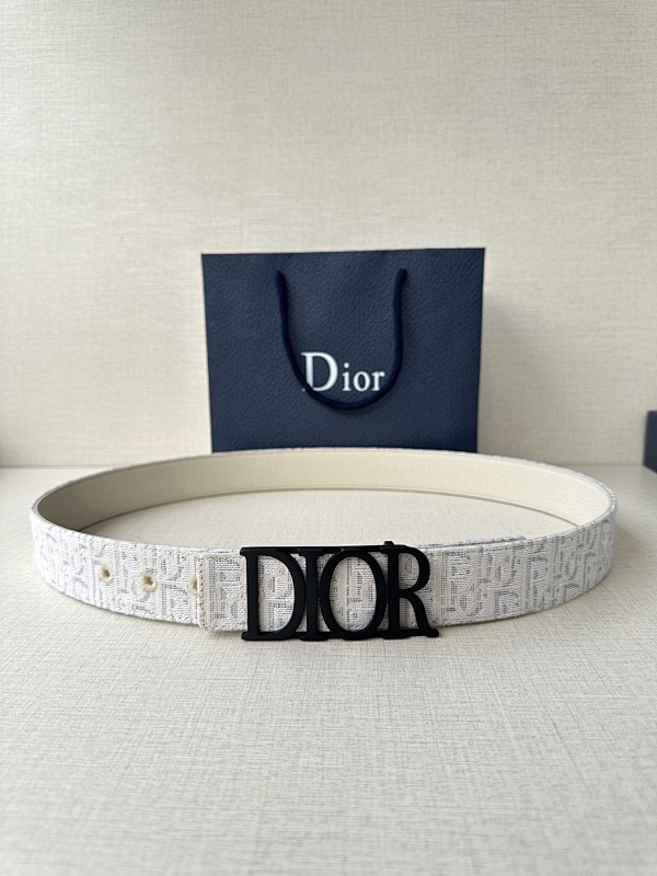 DIOR0020