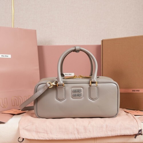 Miu Miu 0017