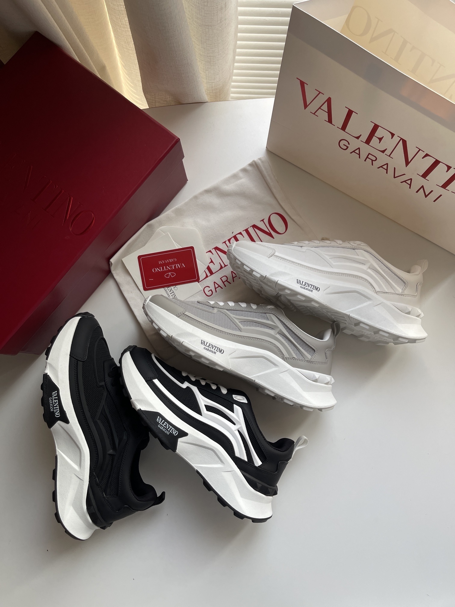 Valentino 0029
