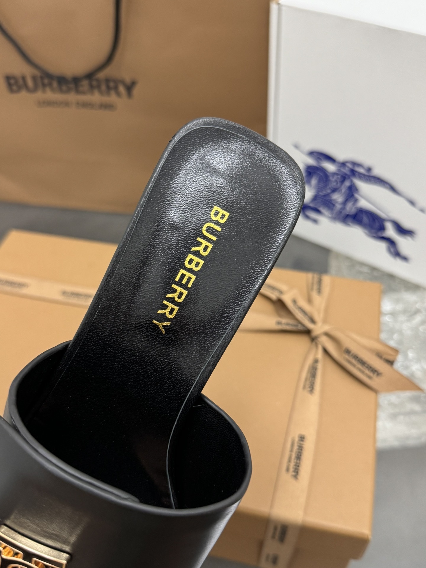 Burberry 031