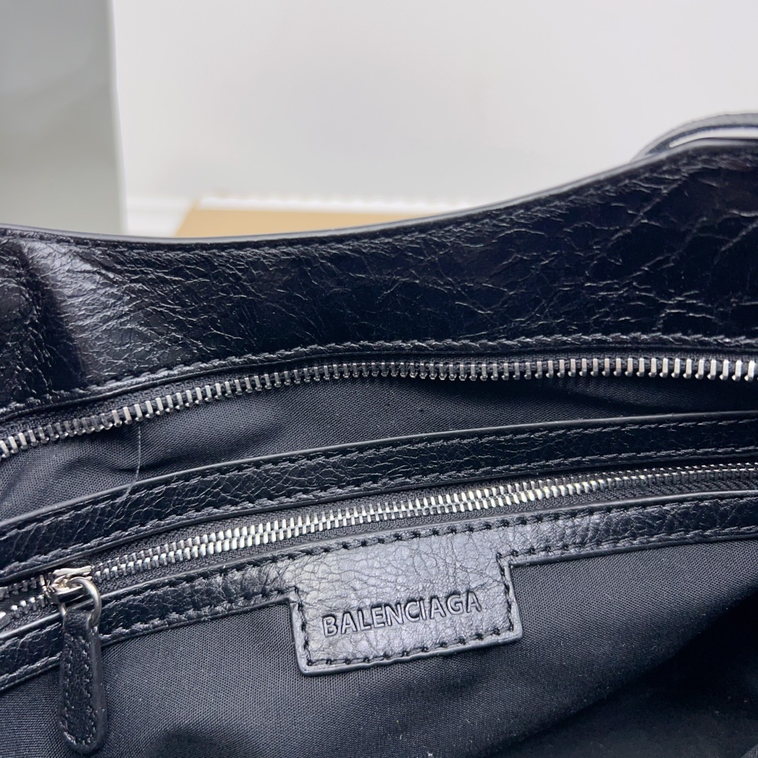 Balenciaga 0243