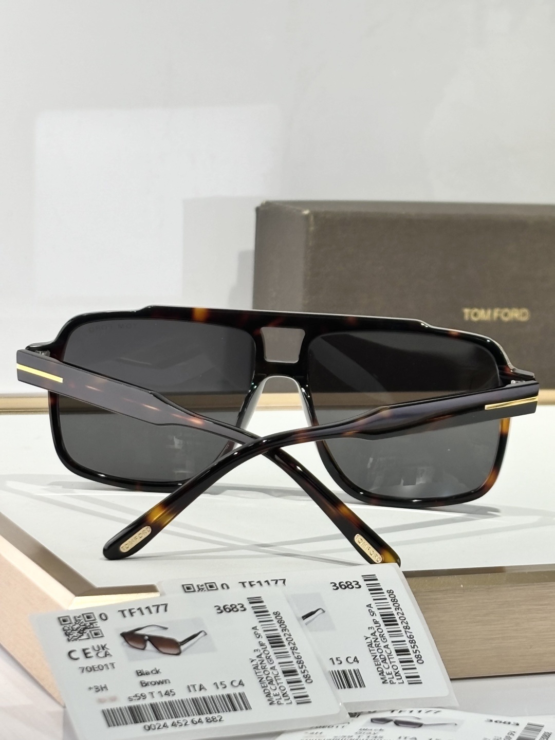 TOM FORD 0026