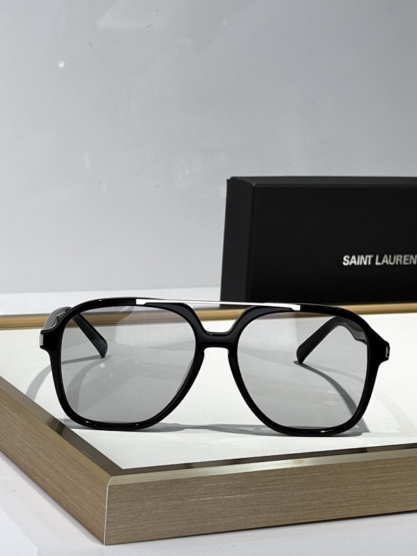 SAINTLAURENT 0012