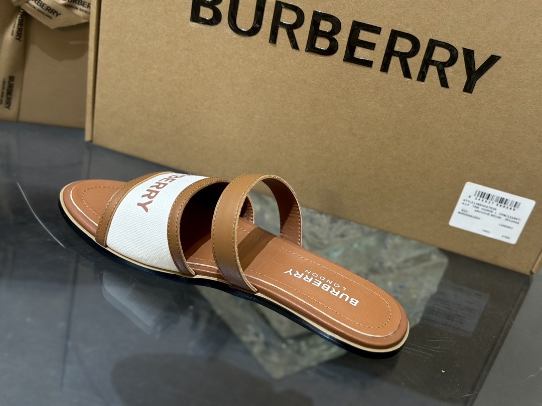 Burberry 052