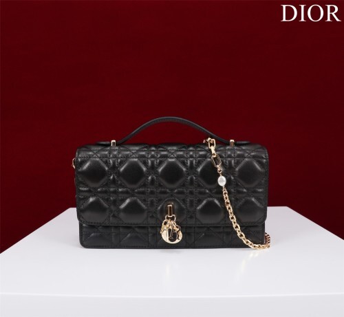 DIOR0675