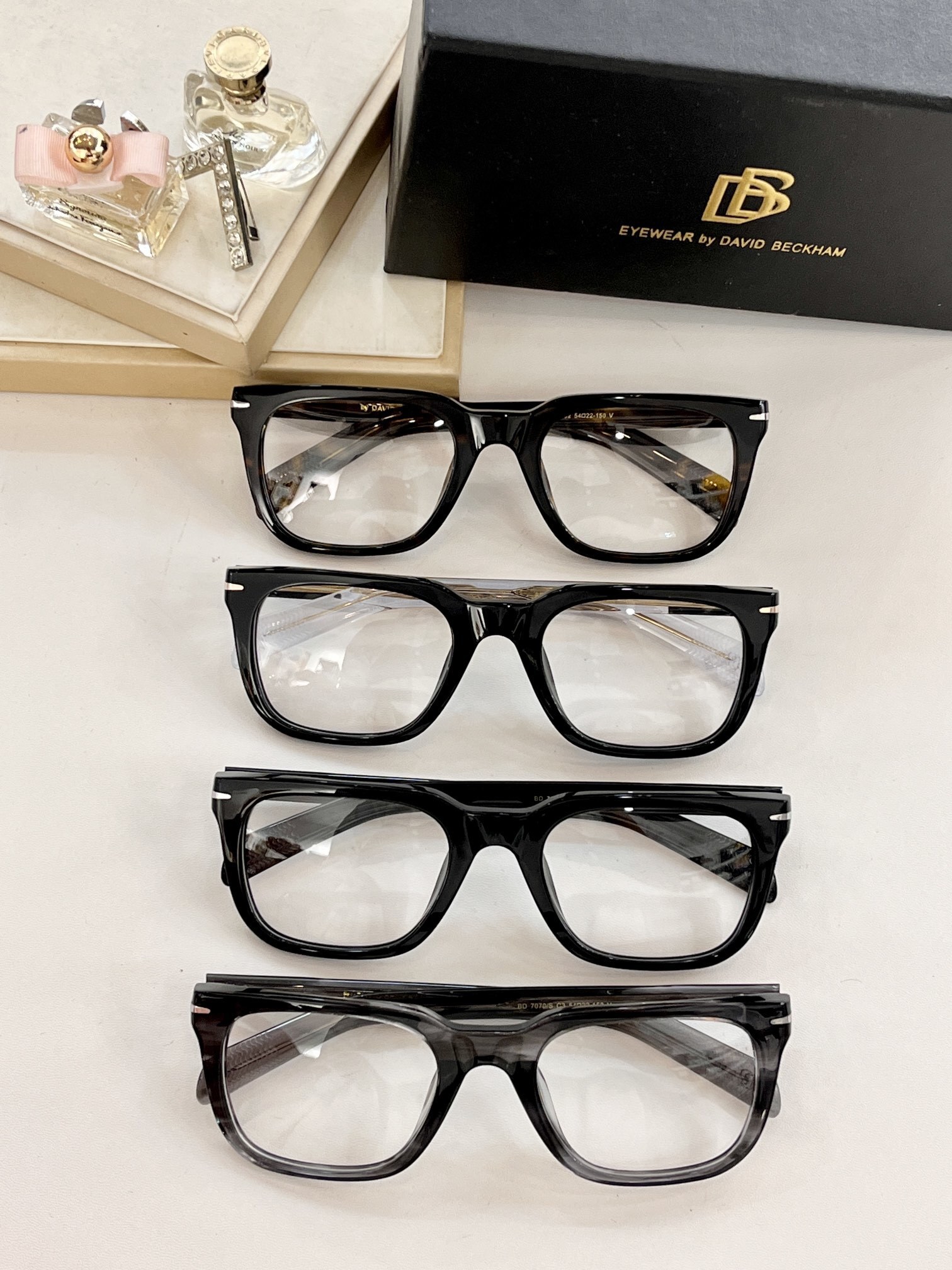 Beckham glasses 050