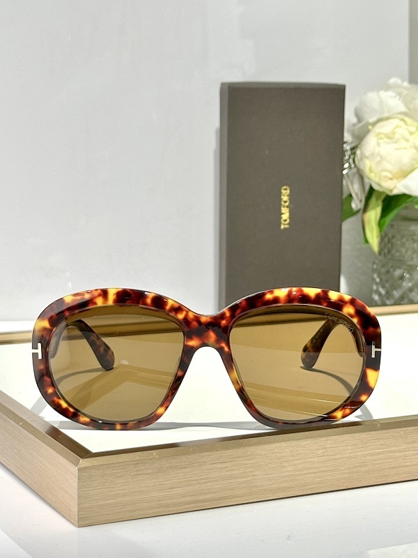 TOM FORD 0002