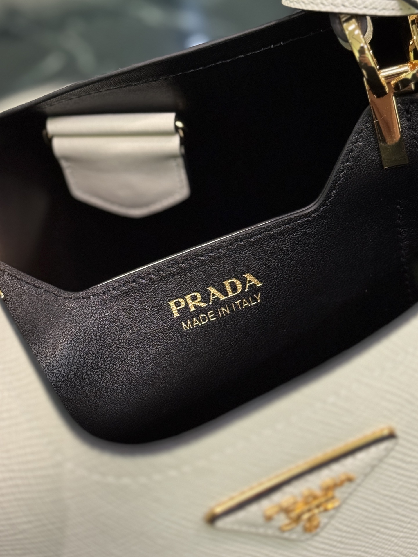 PRADA 0089