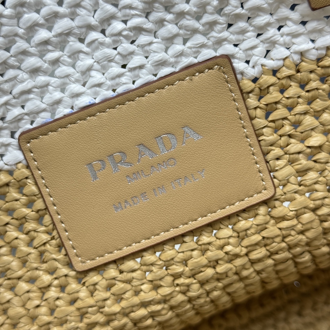 Prada 0133