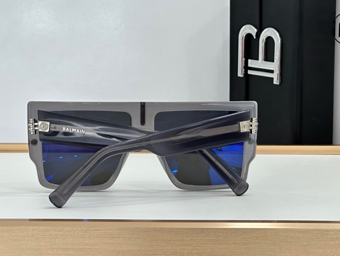 BALMAIN 038