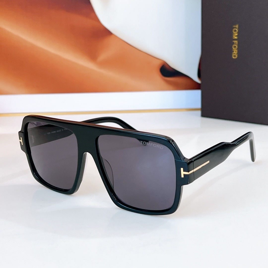 TOM FORD 0077