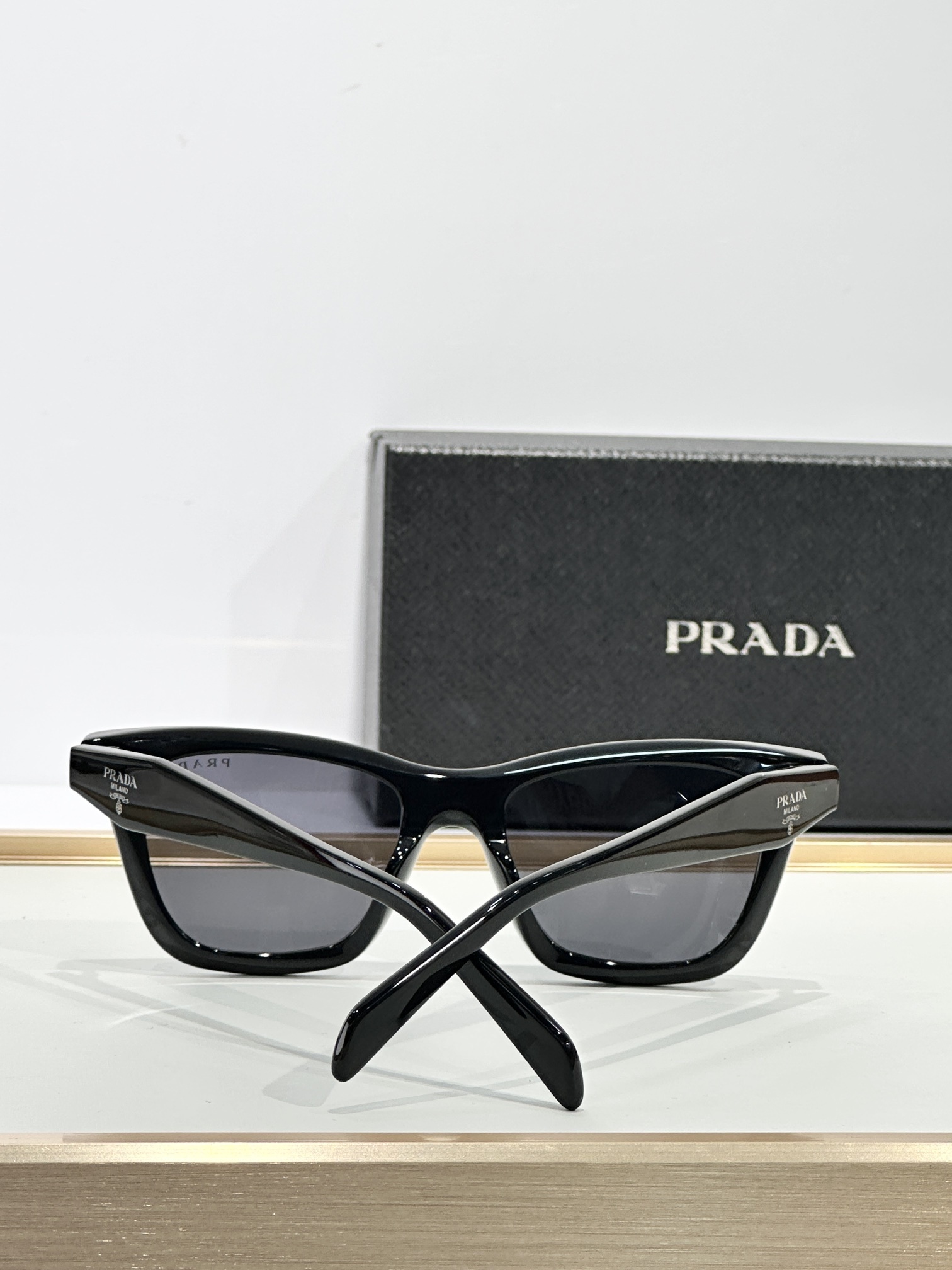 PRADA 0042