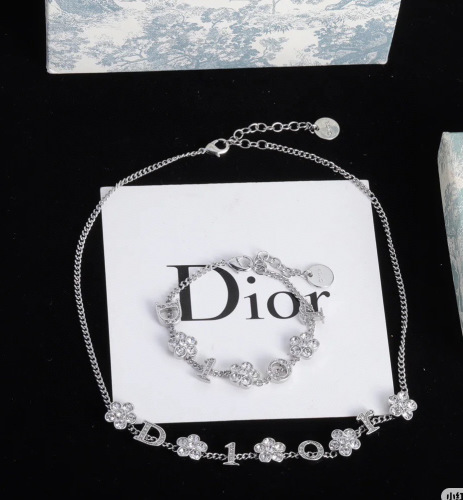DIOR0199