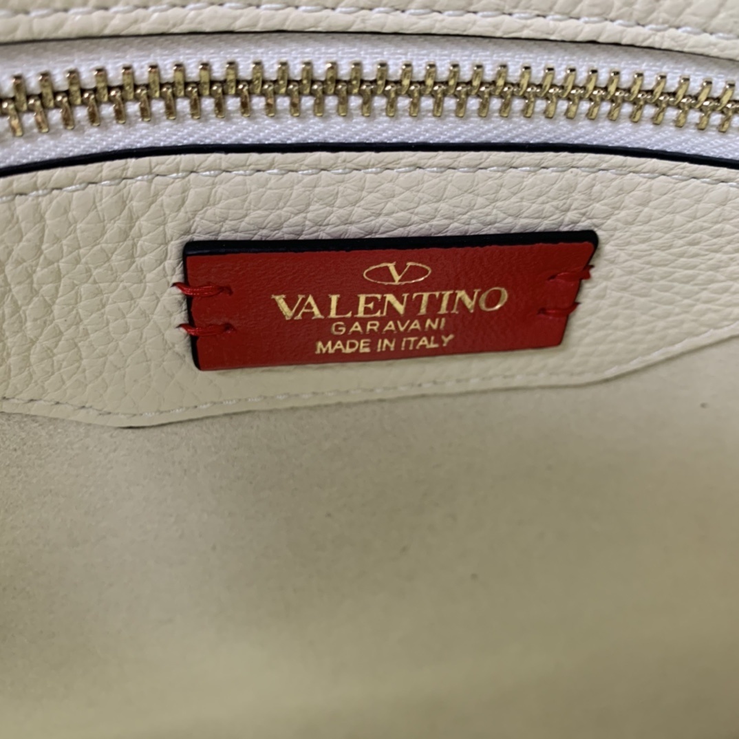 Valentino 0062
