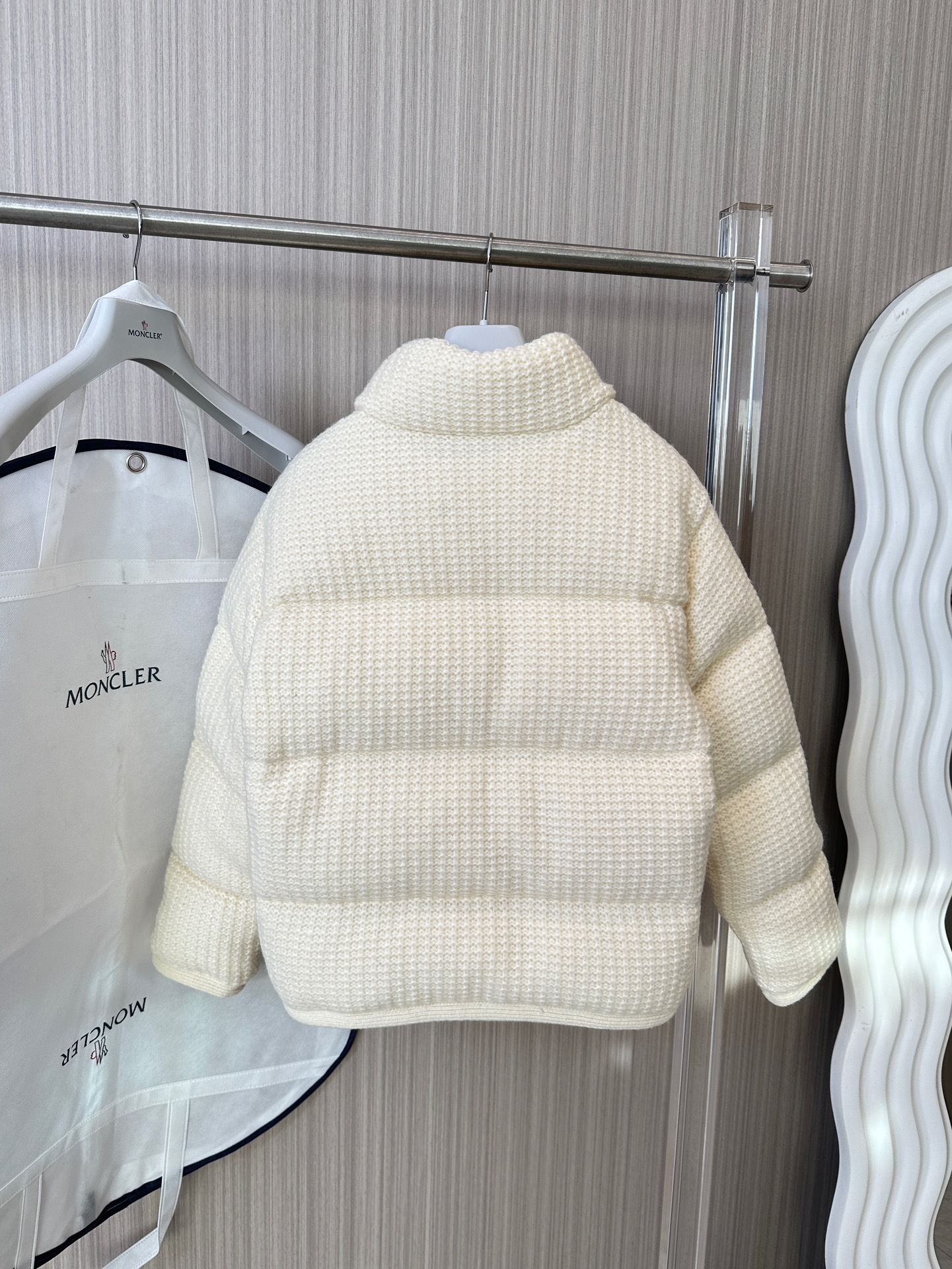 MONCLER 0044