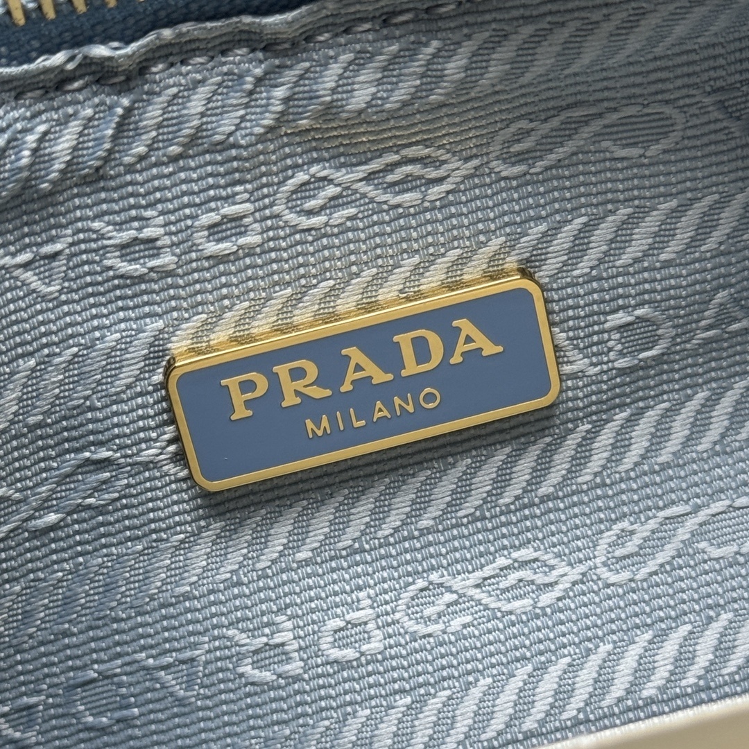 PRADA 0228