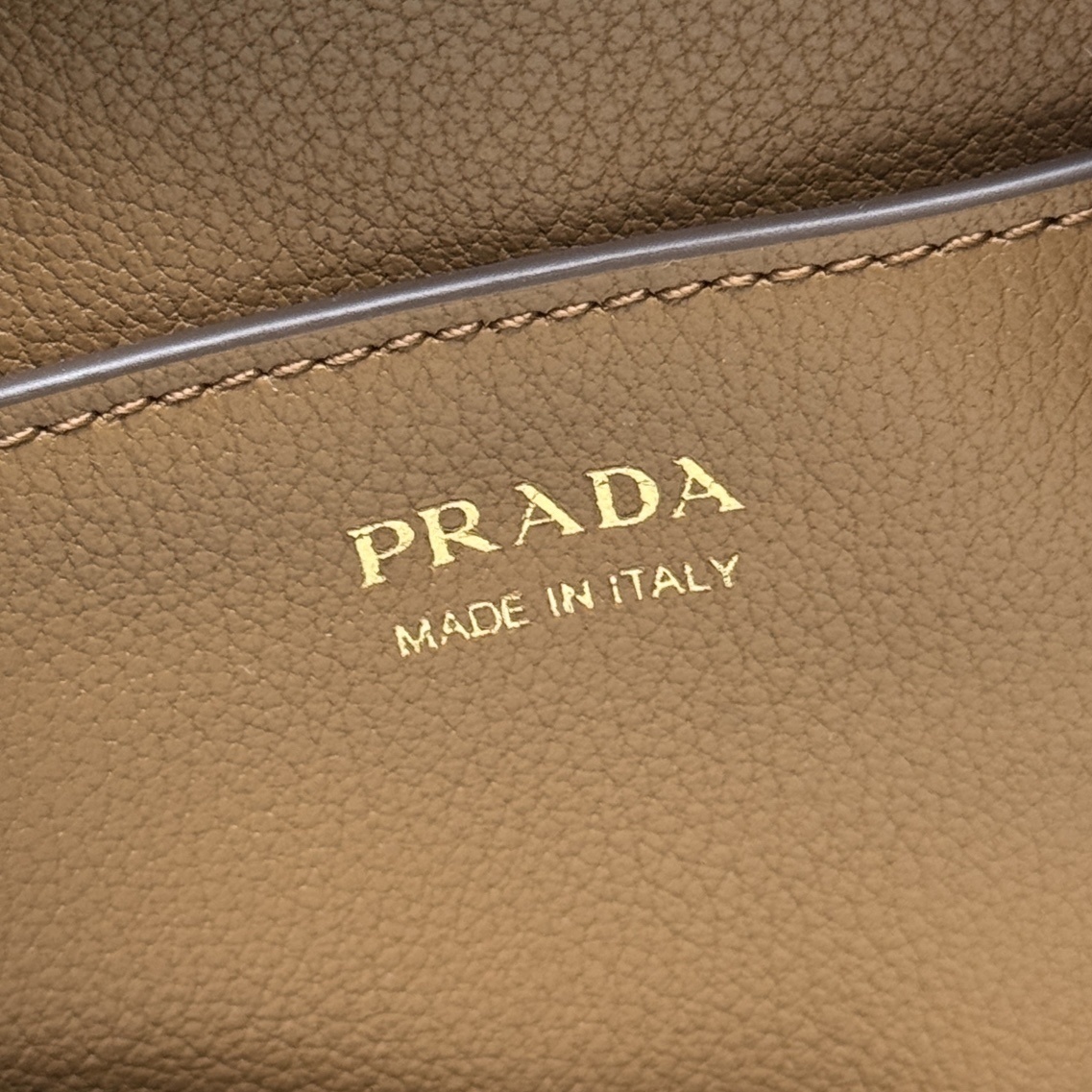 Prada 0179
