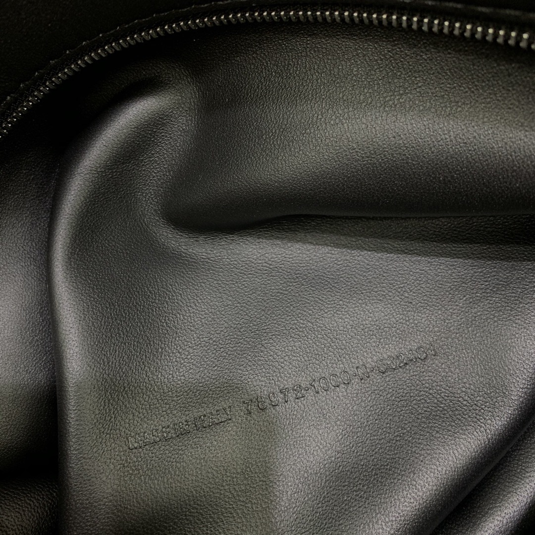 Balenciaga 0077