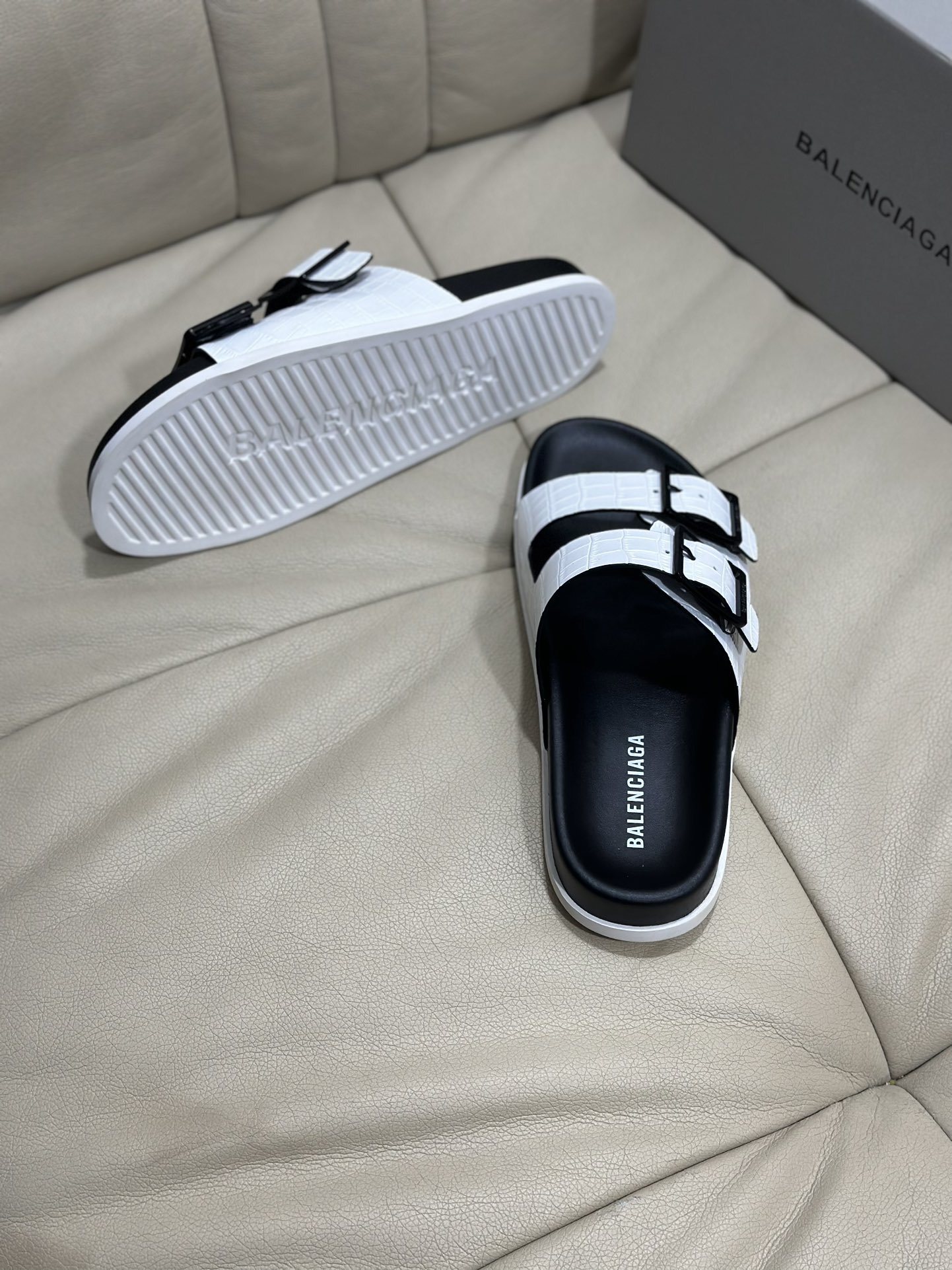 Balenciaga 0169