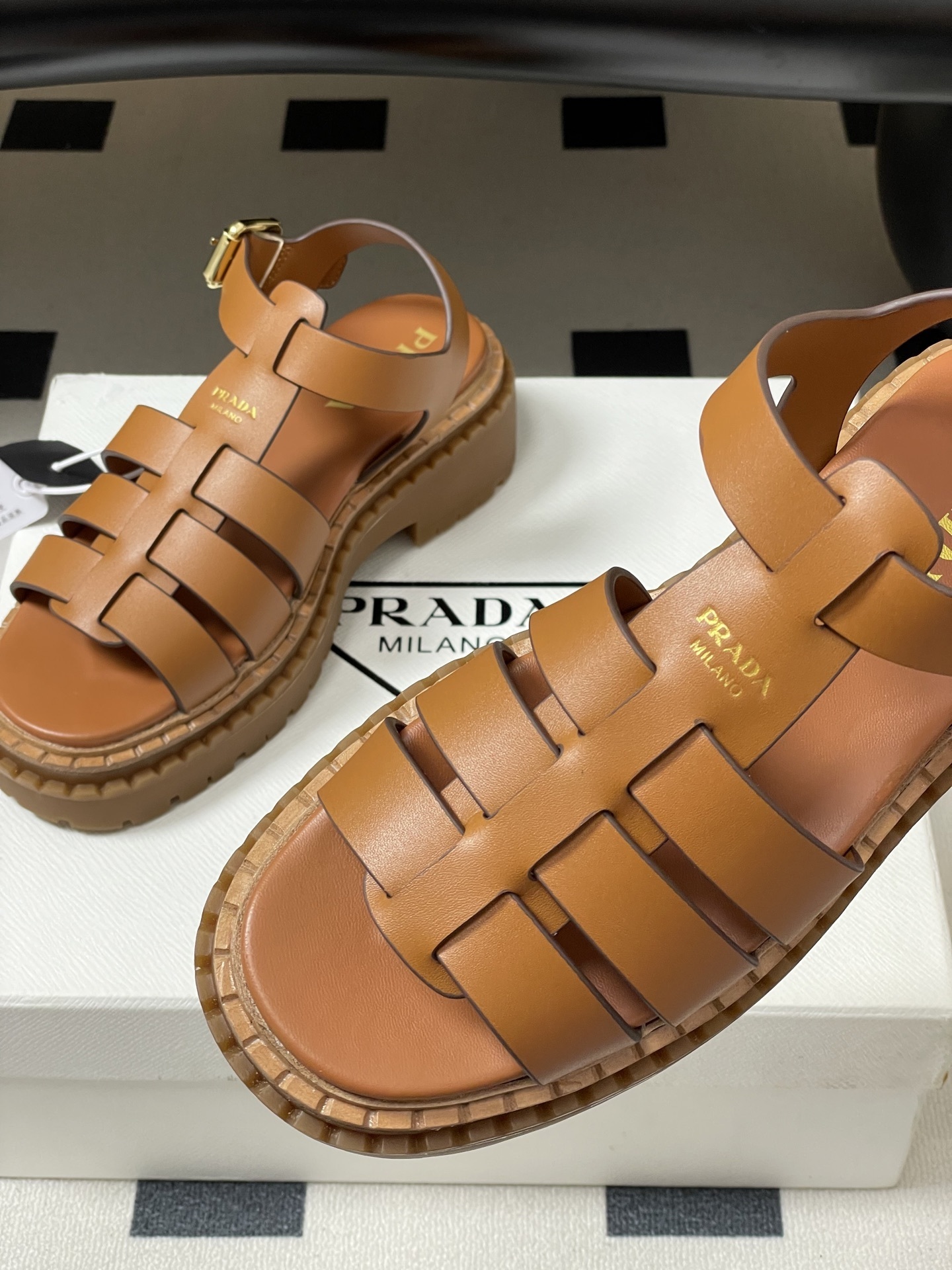 PRADA 0040