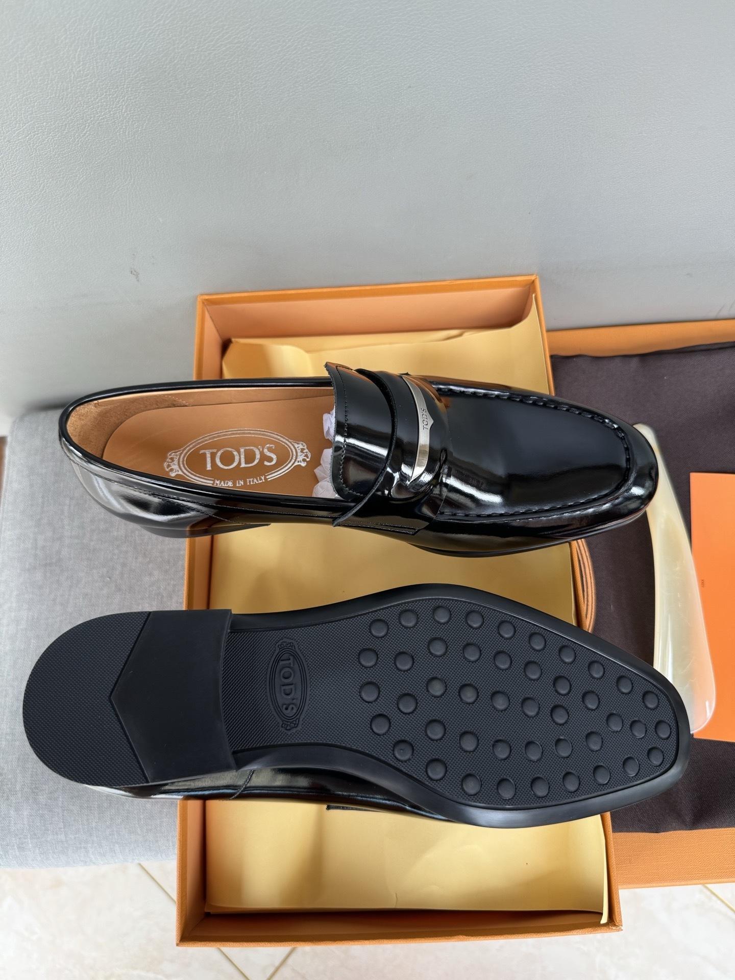 TOD'S 0035