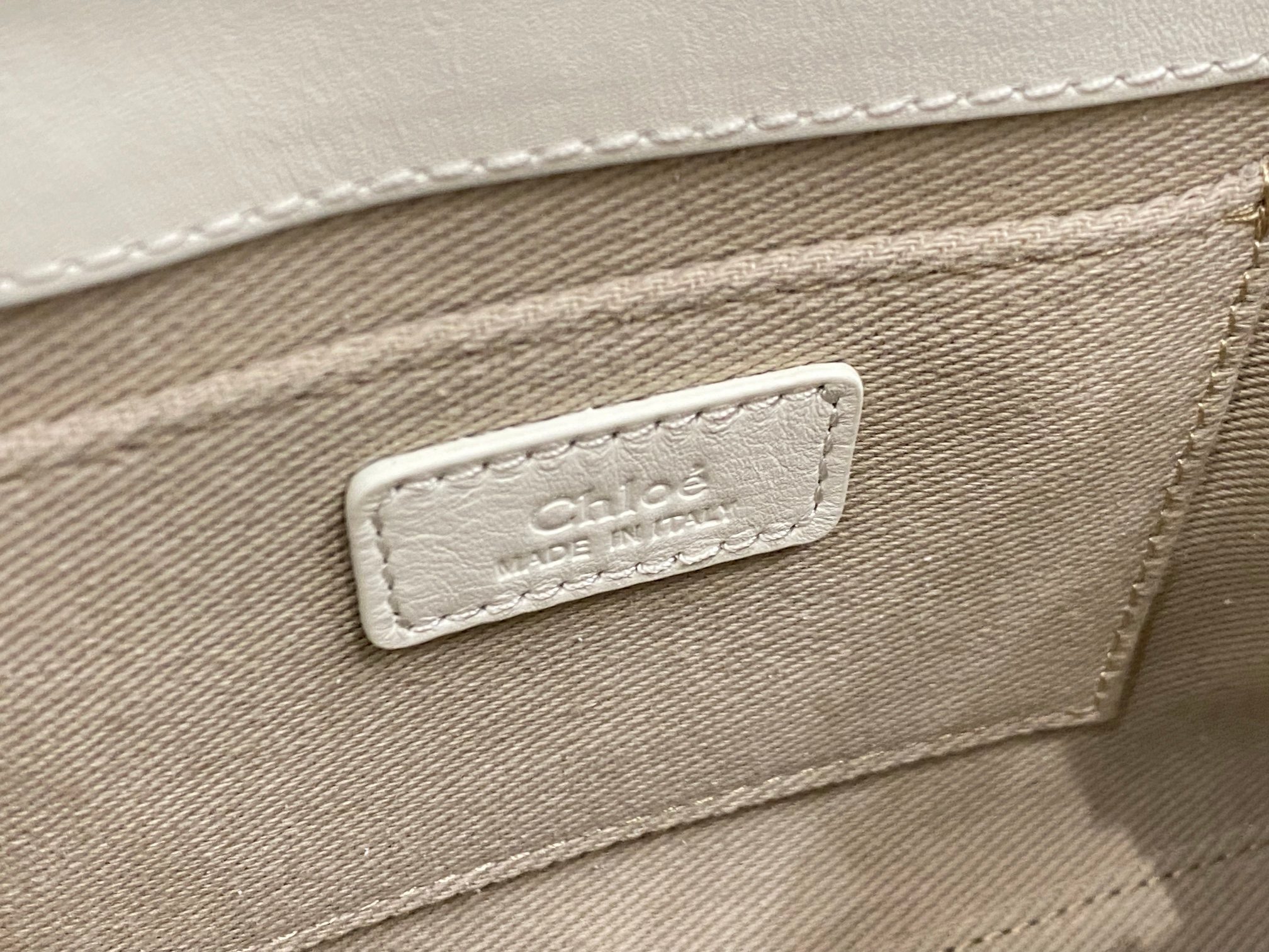 Chloé 152