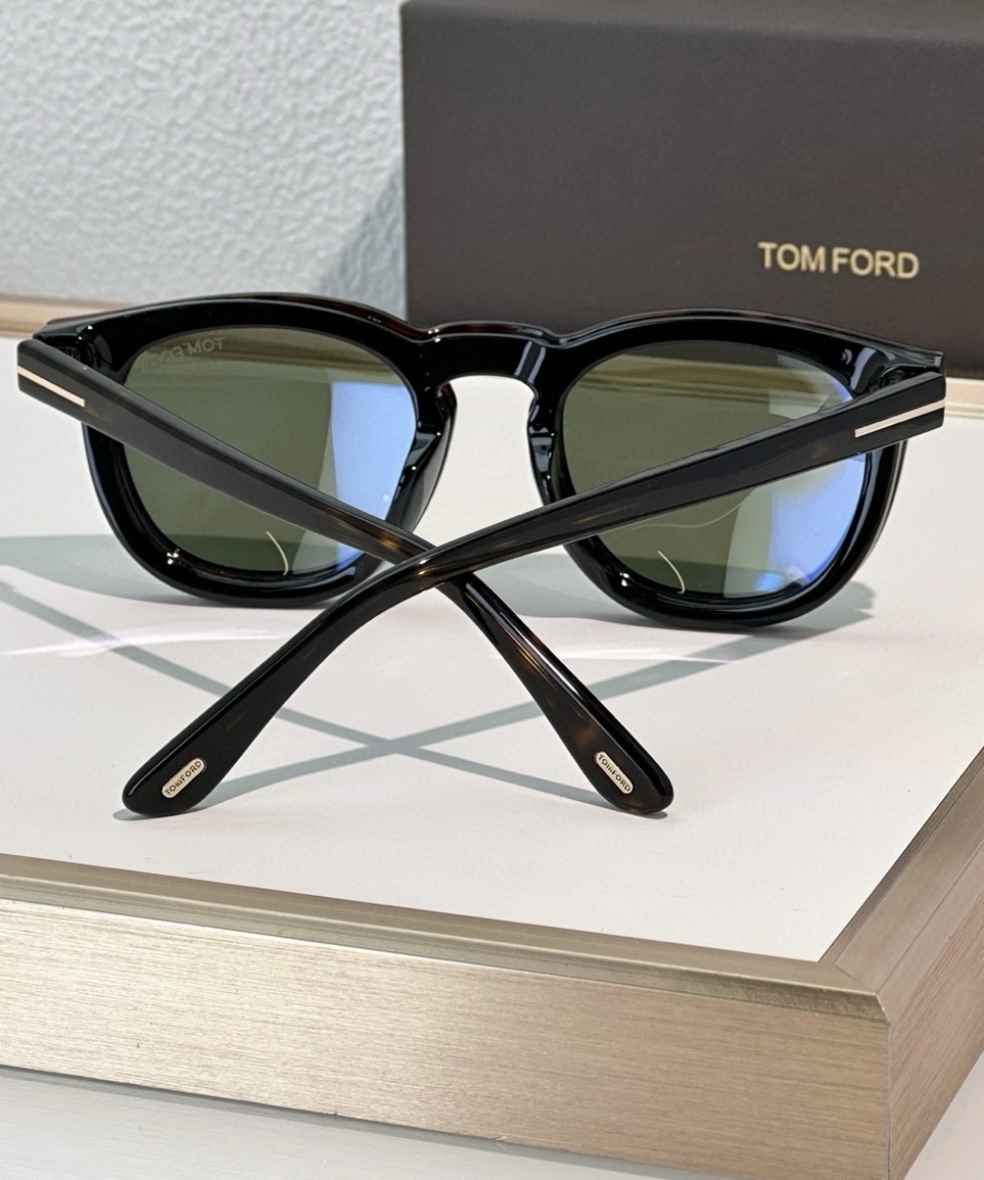 TOM FORD 0057