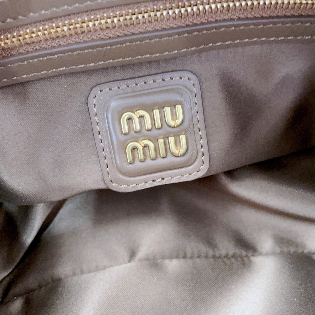 Miu Miu 0127