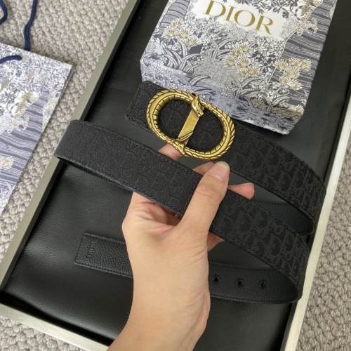 DIOR0076