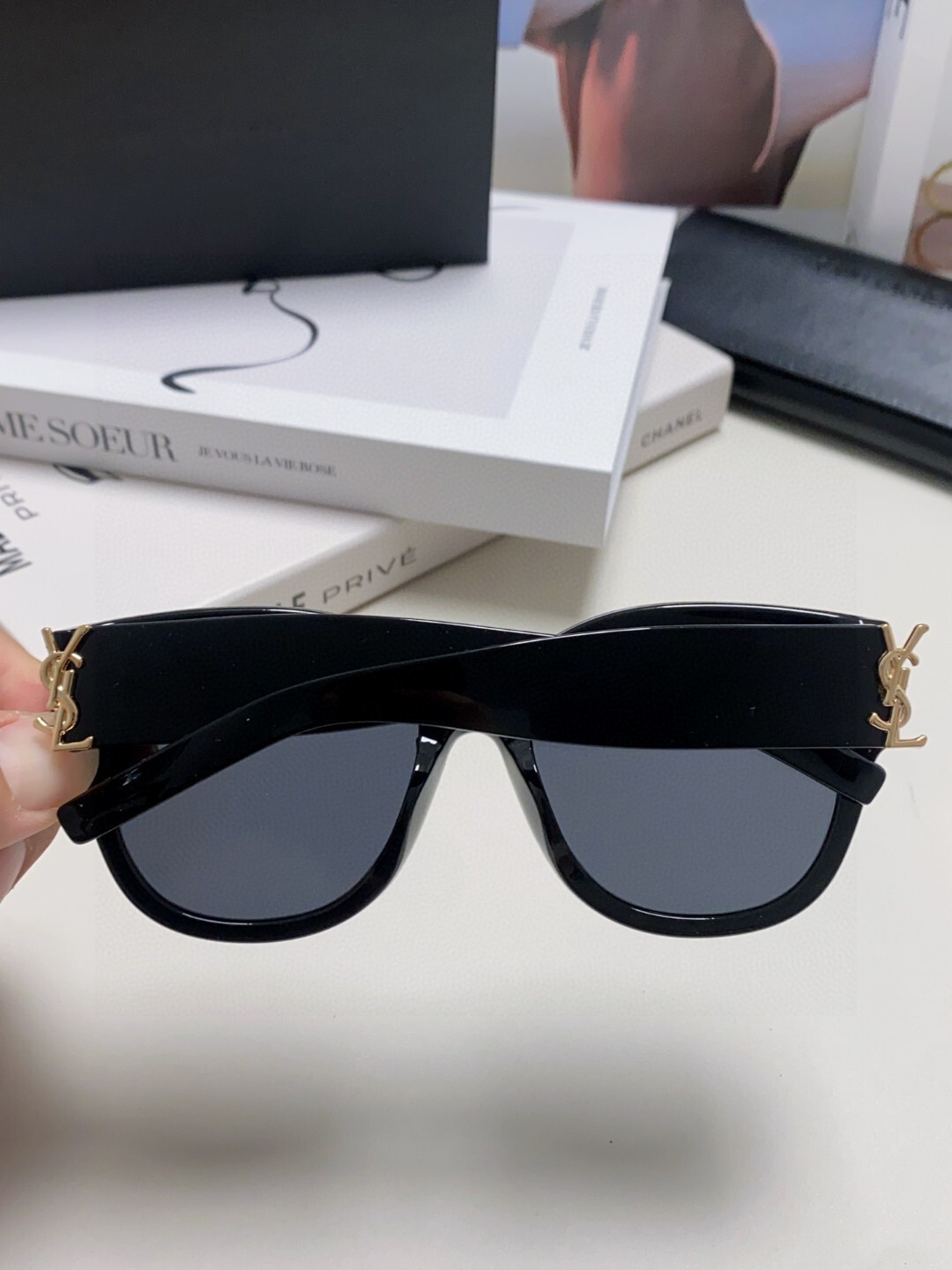 SAINTLAURENT 0039
