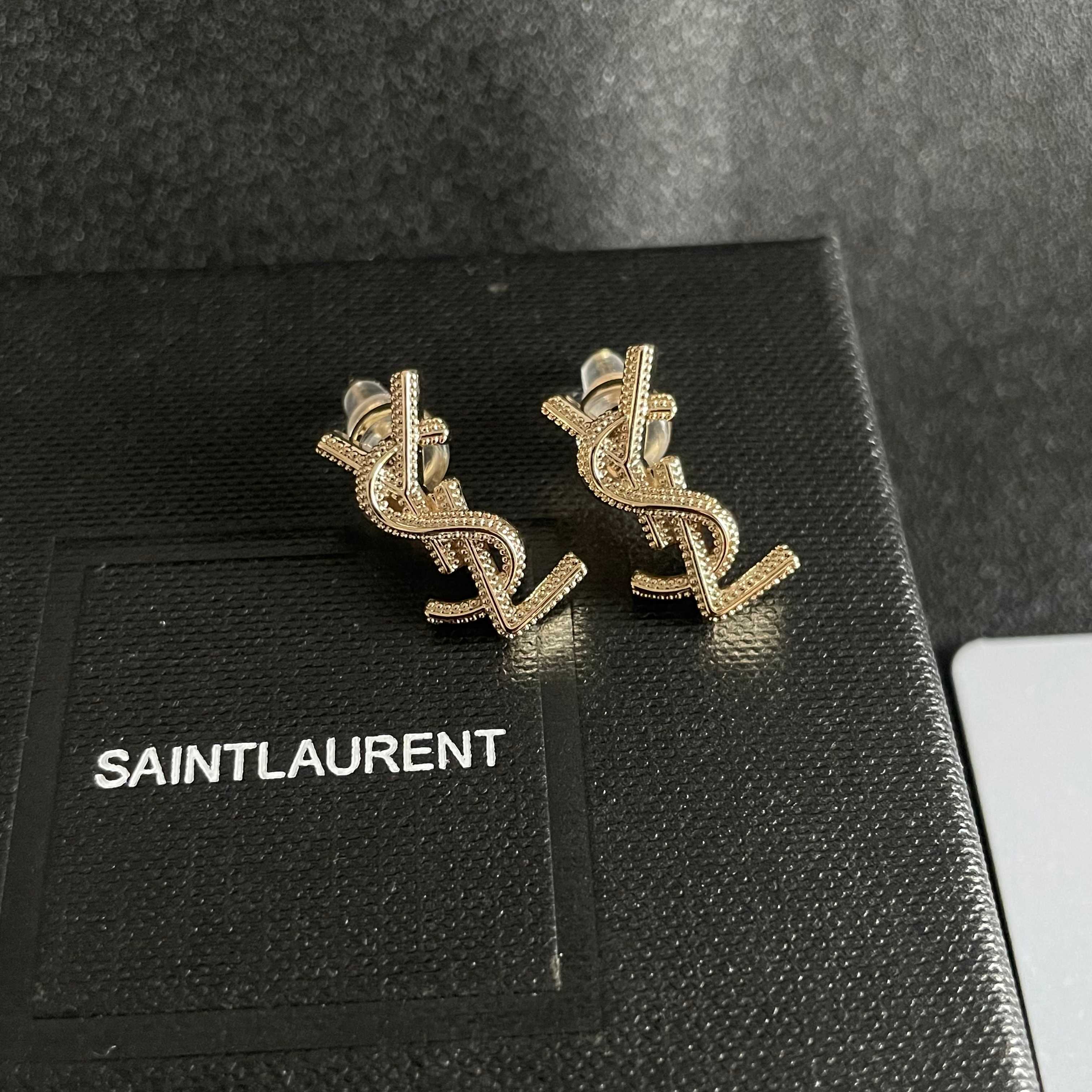 YSL 0002