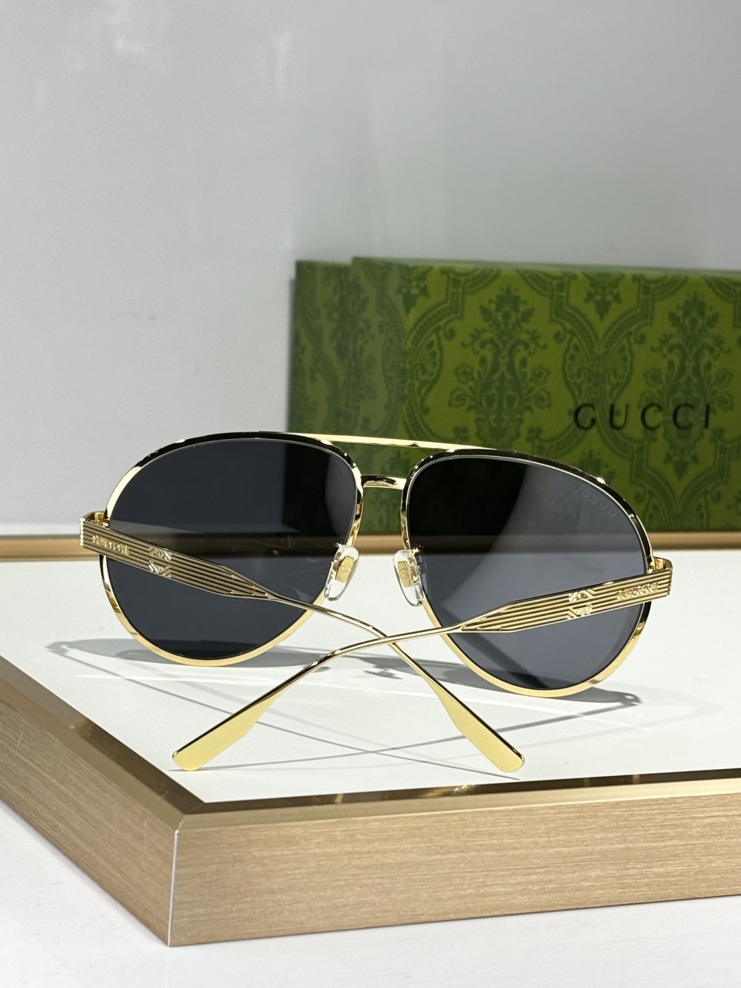 Gucci 0057