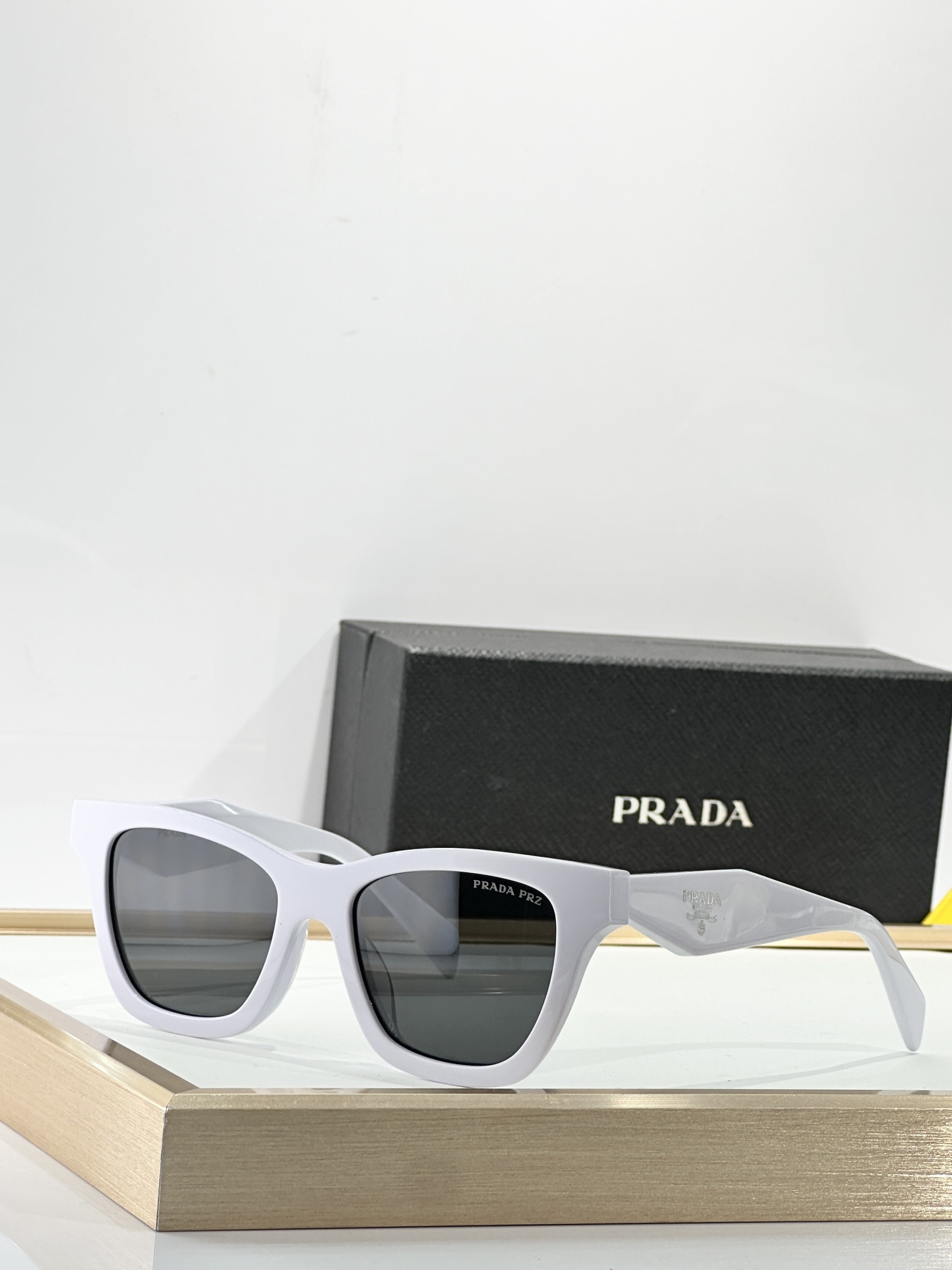 PRADA 0109