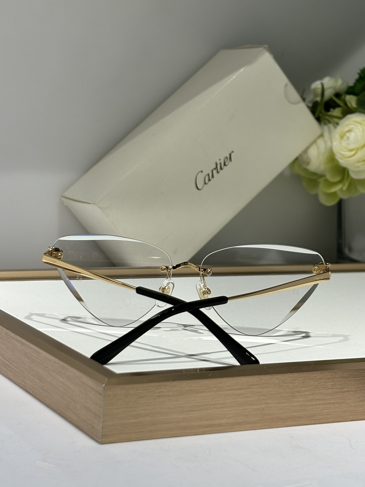 Cartier 0106
